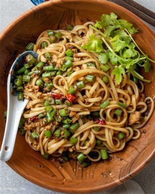  Spicy-Sour Bean Noodles: Can This Flavorful Bowl Transport You Straight to Ankang?